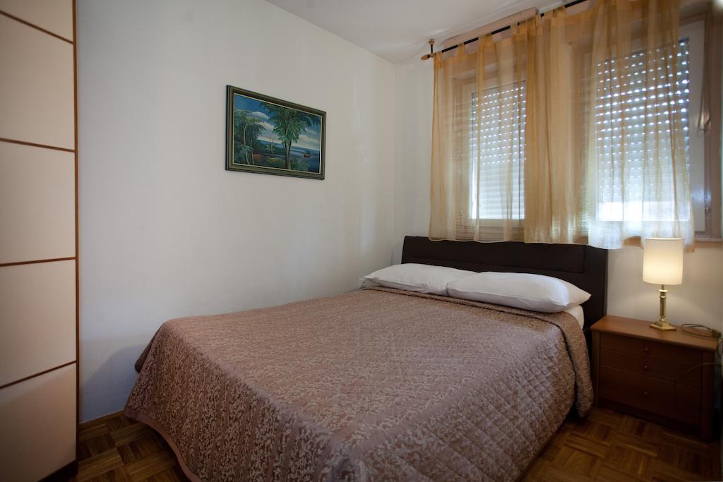 Ideal Location Split Apartments Kamer foto