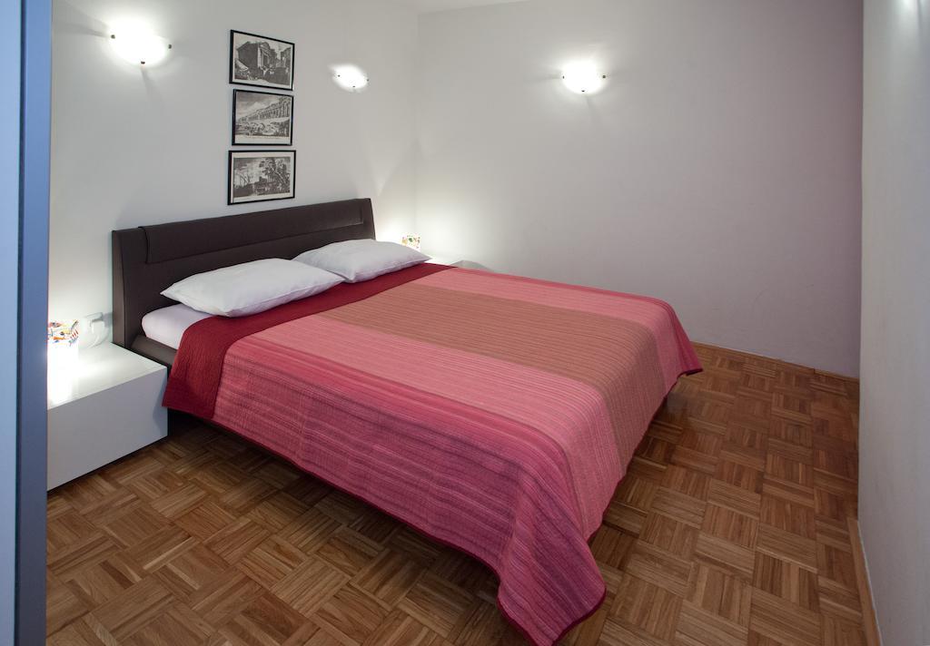 Ideal Location Split Apartments Kamer foto