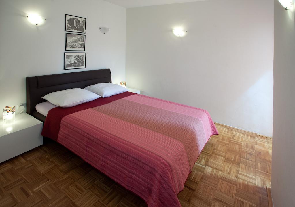 Ideal Location Split Apartments Kamer foto