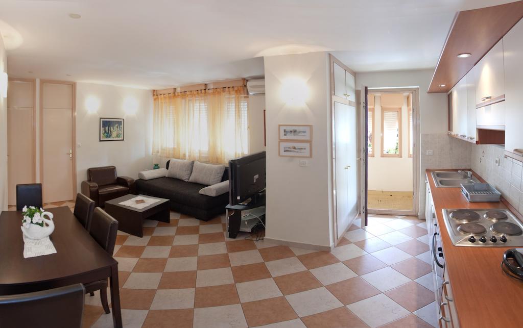 Ideal Location Split Apartments Kamer foto