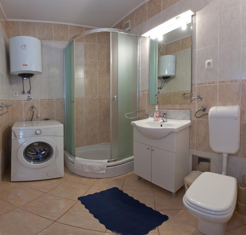 Ideal Location Split Apartments Kamer foto